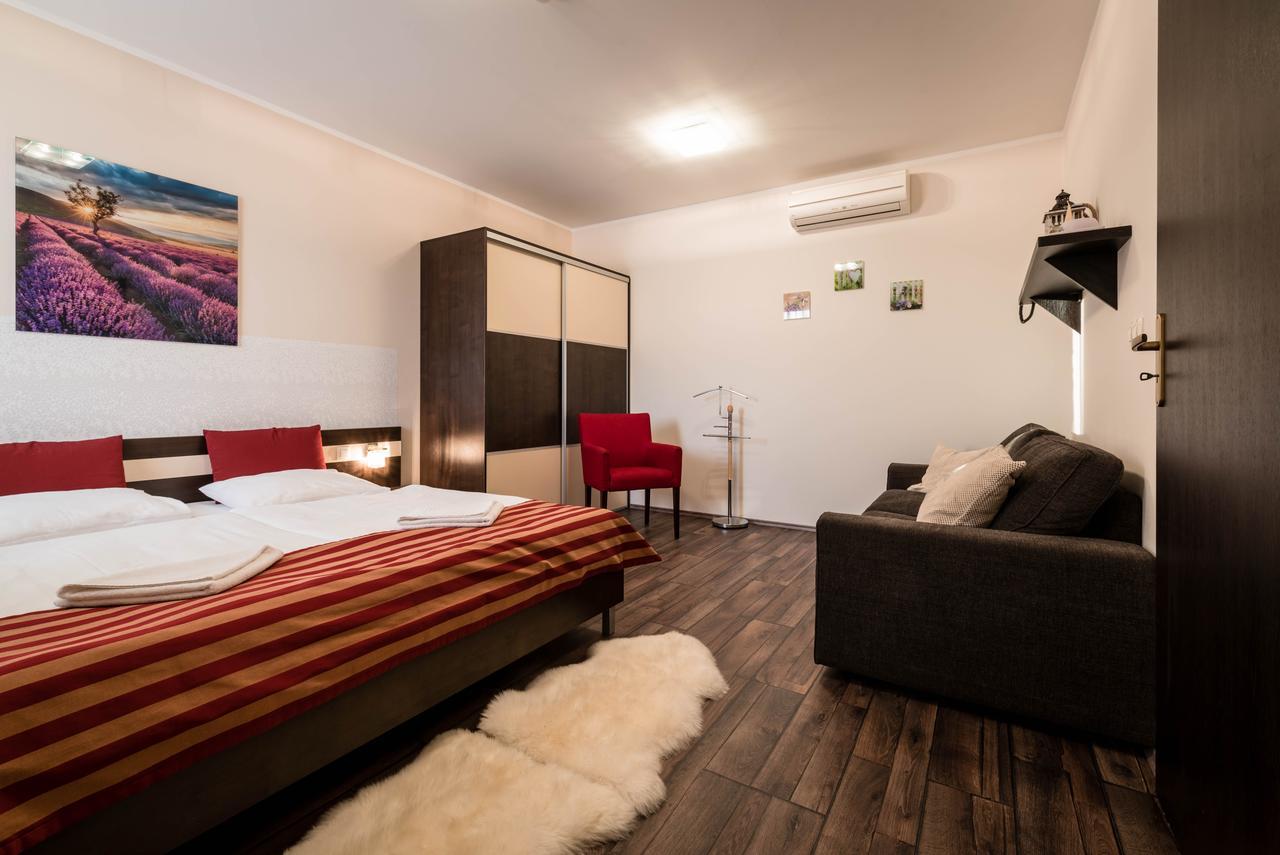 Apartman Mirka - Hotel Luka Bešeňová Extérieur photo